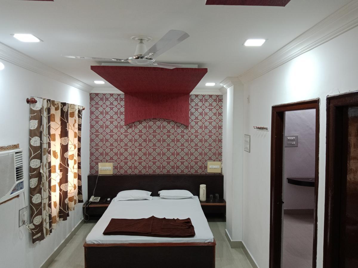 Hotel Sahara Palace Bhuj Exterior foto