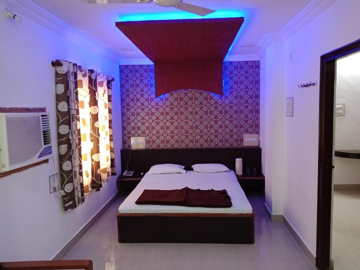 Hotel Sahara Palace Bhuj Exterior foto